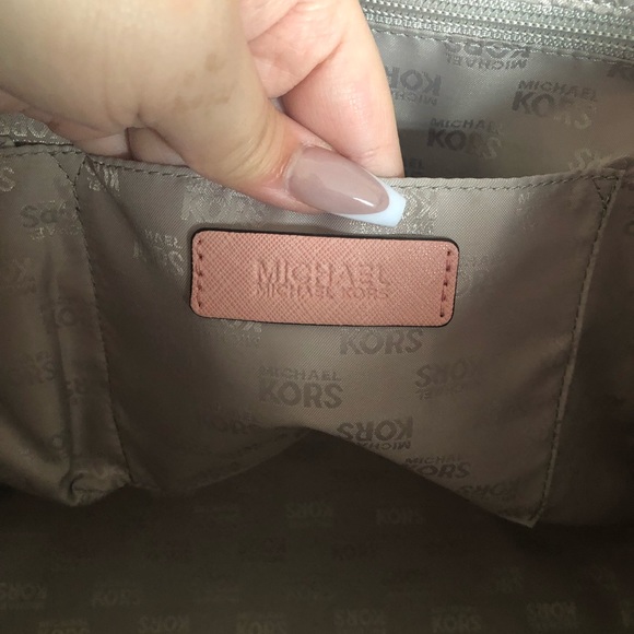 Michael Kors Jet Set LG Carryall Tote Leather - Picture 8 of 15